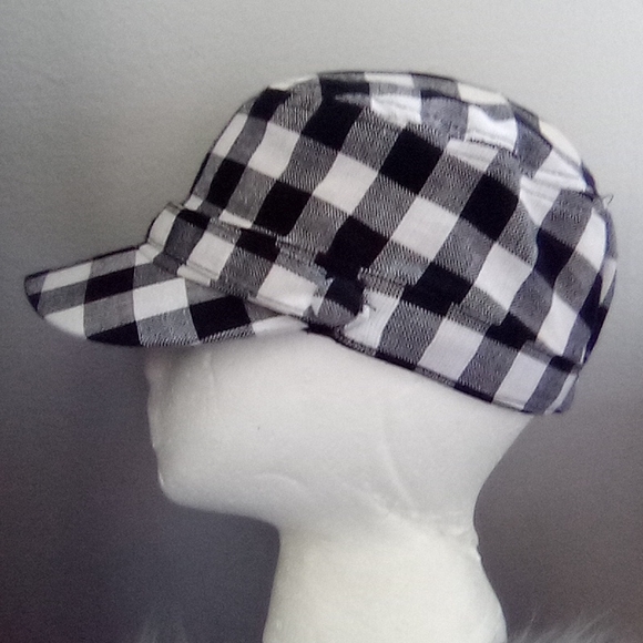Black and White Buffalo Check Cadet Cap NWT D&Y - Picture 1 of 14